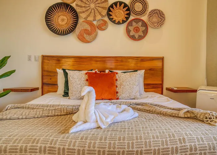 Walk To - Hot Tub - Pool - Comfort & Space Villa Coco